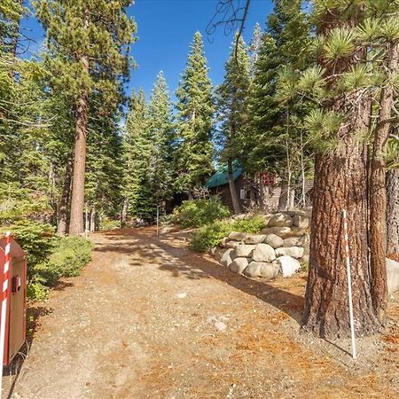 Coziest Cabin In Tahoe W Stone Fireplace Comfy Beds Close To Slopes & Lake Carnelian Bay Exterior photo