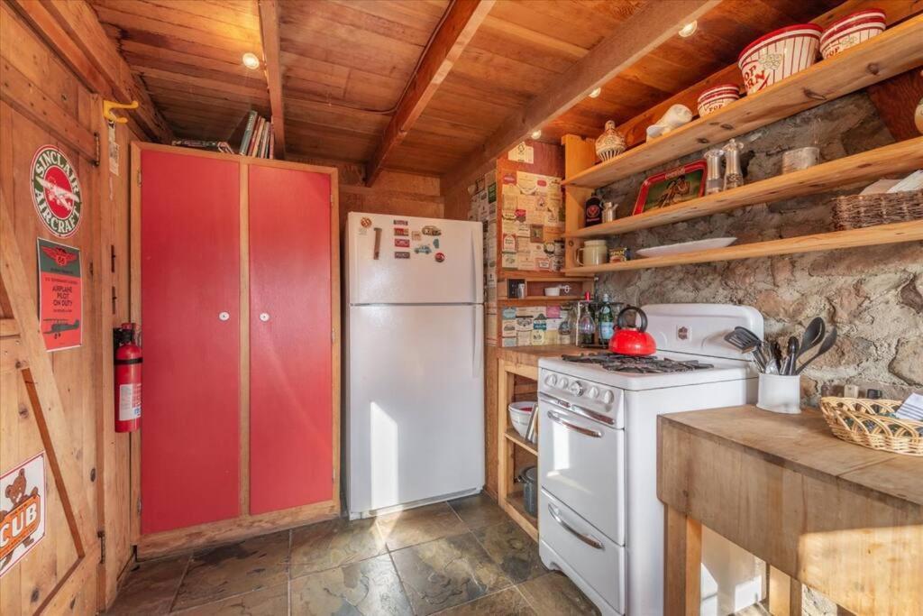 Coziest Cabin In Tahoe W Stone Fireplace Comfy Beds Close To Slopes & Lake Carnelian Bay Exterior photo